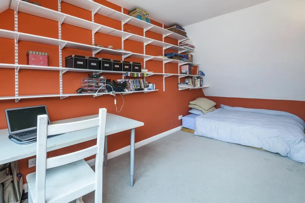 2 bedroom house for rent