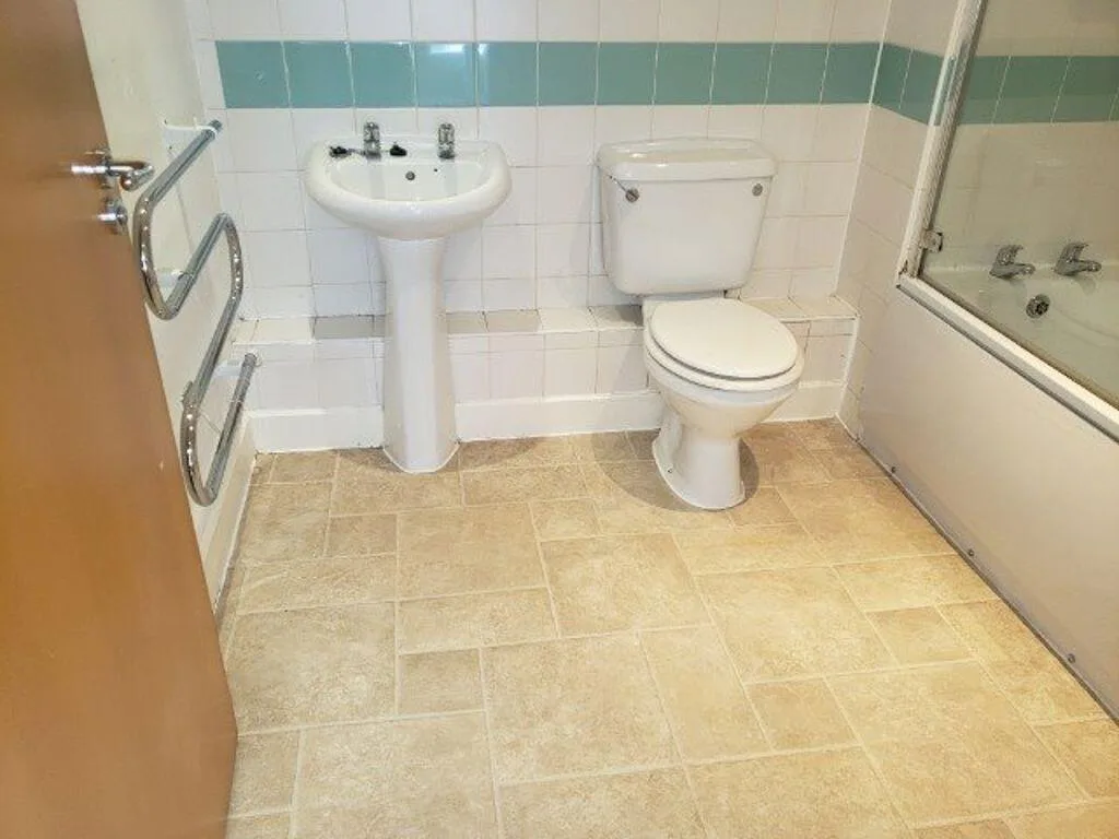 2 bedroom house for rent