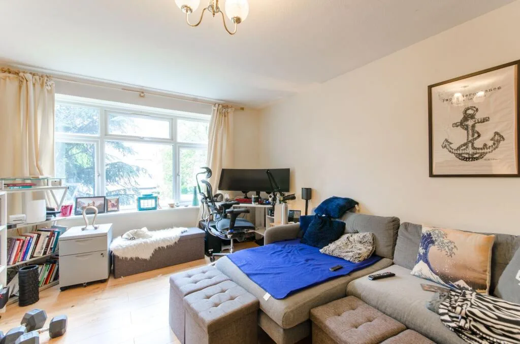 2 bedroom flat for rent
