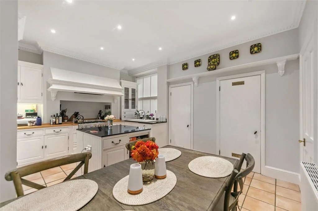 3 bedroom apartment for rent