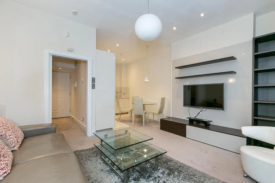 1 bedroom flat for rent