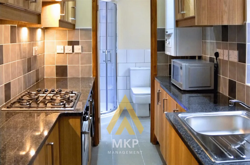 4 bedroom terraced house for rent