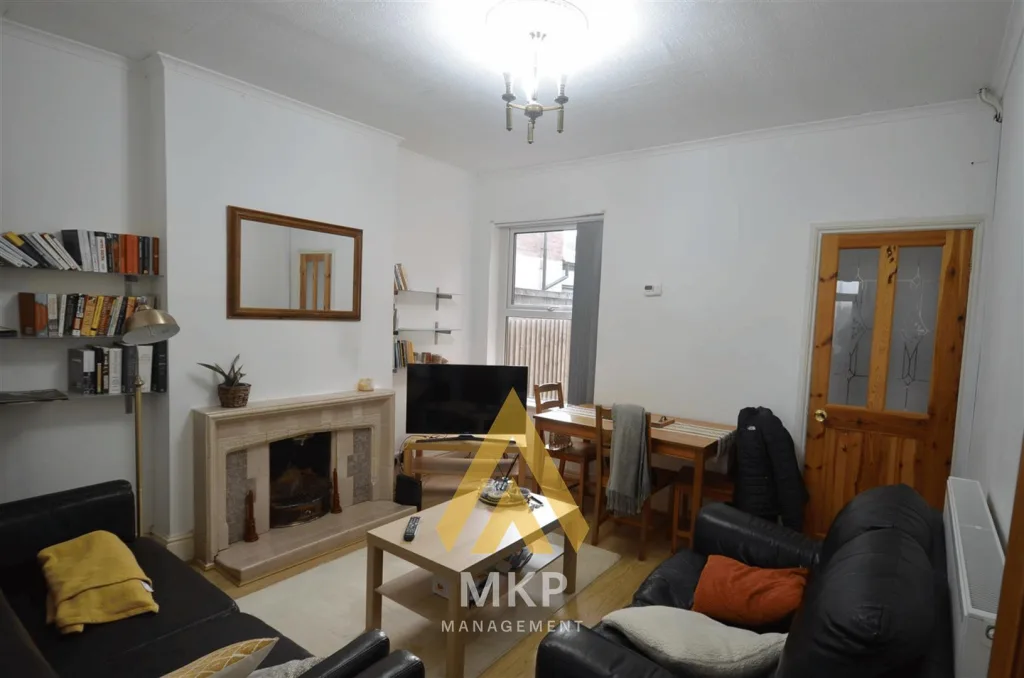 4 bedroom terraced house for rent