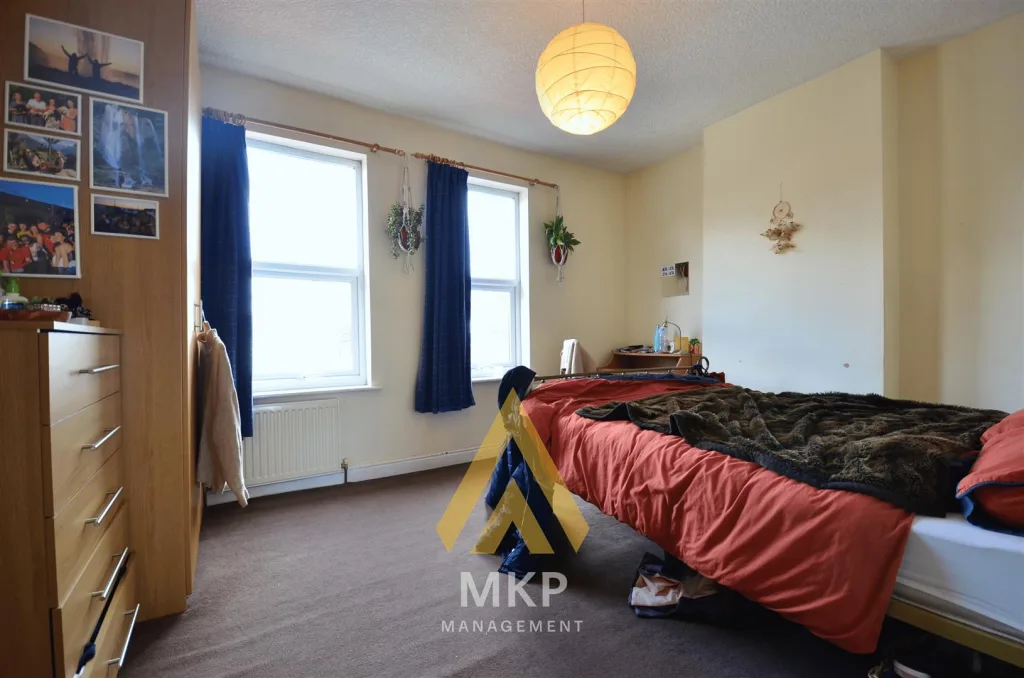 4 bedroom terraced house for rent