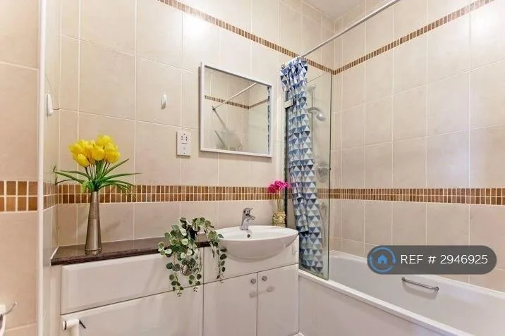 2 bedroom penthouse for rent