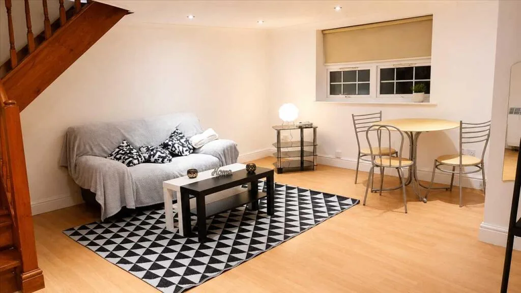 2 bedroom apartment for rent