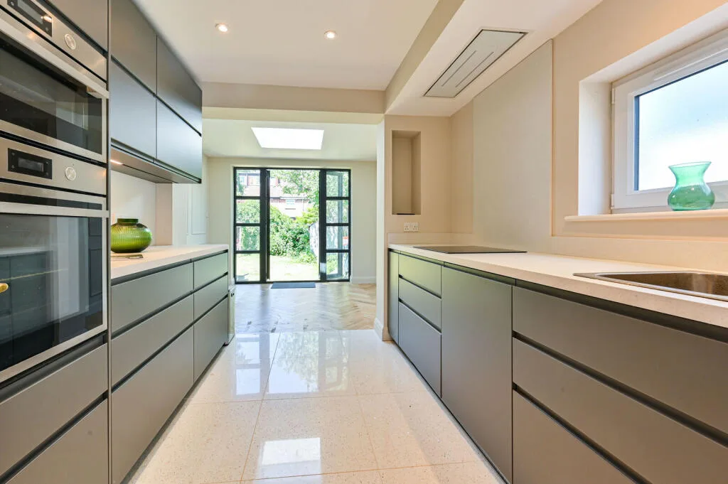 4 bedroom semi-detached house for rent