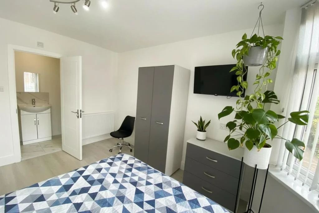1 bedroom house for rent