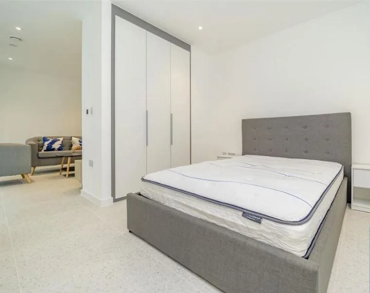 Studio flat for rent