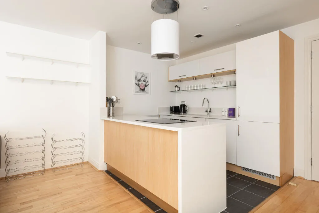 2 bedroom maisonette for rent