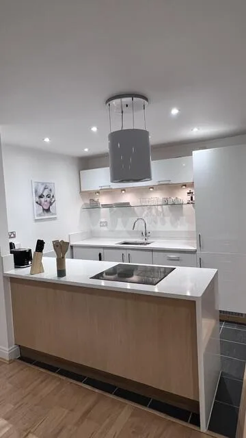 2 bedroom maisonette for rent