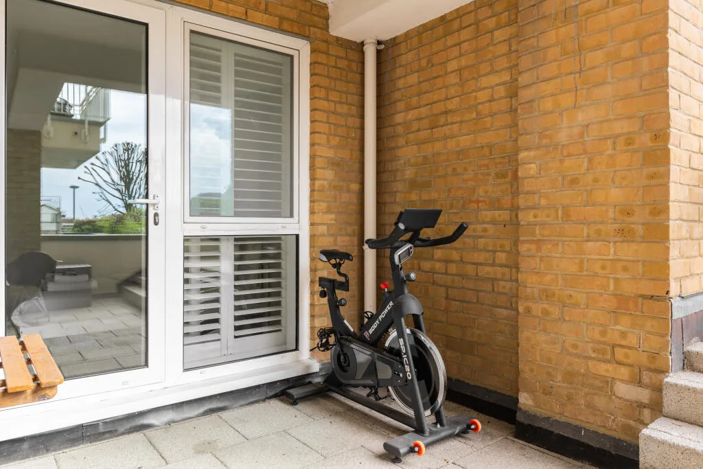 2 bedroom maisonette for rent