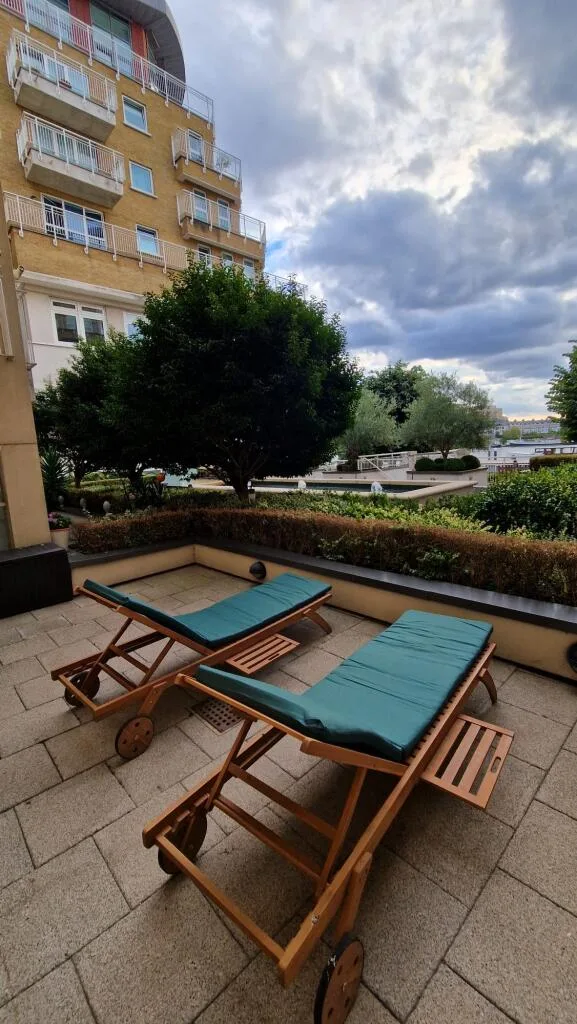 2 bedroom maisonette for rent