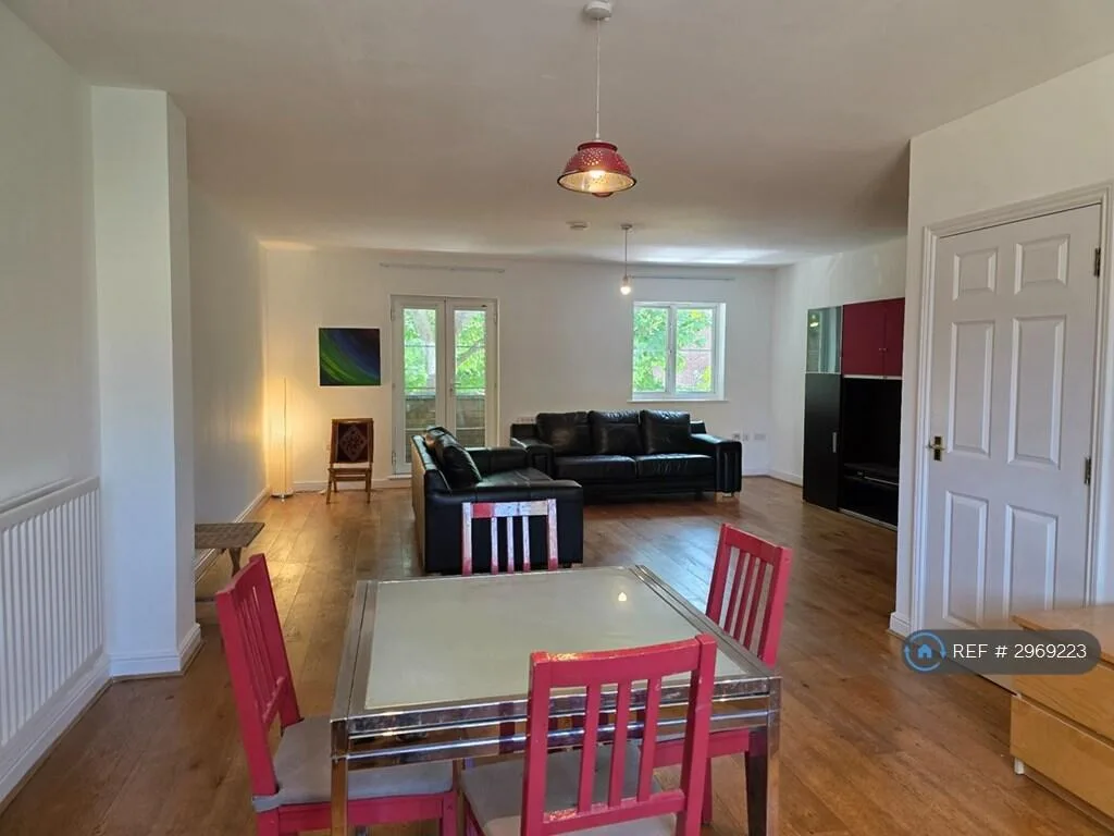2 bedroom flat for rent