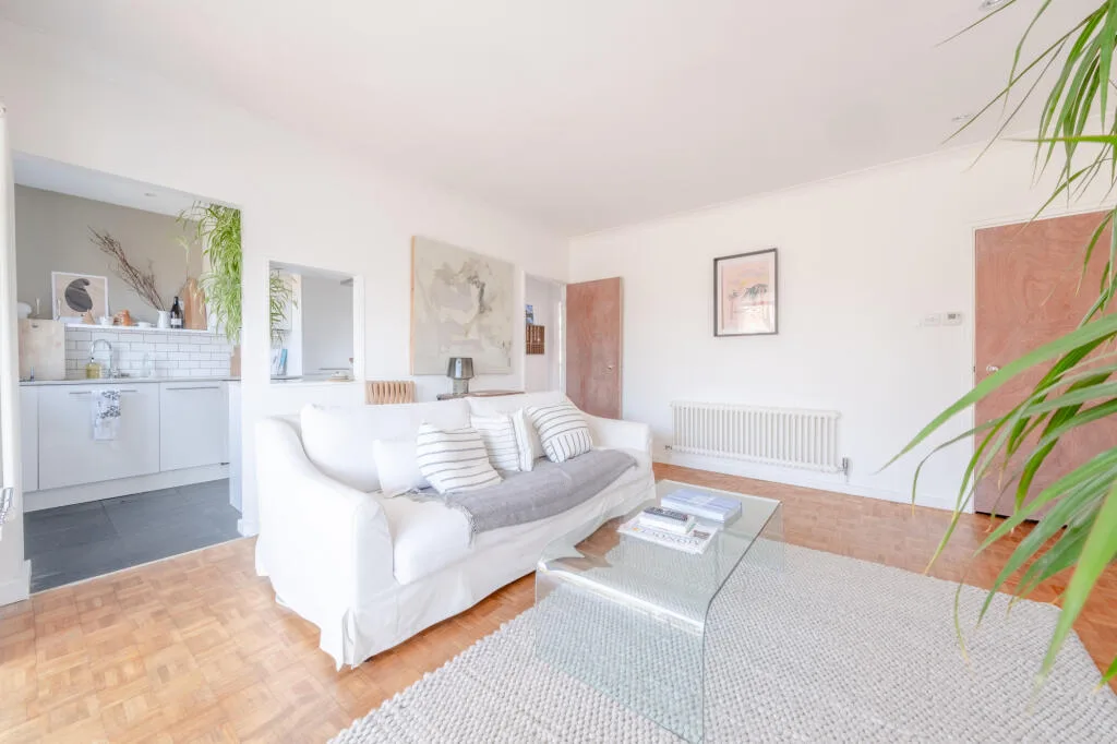 2 bedroom penthouse for rent