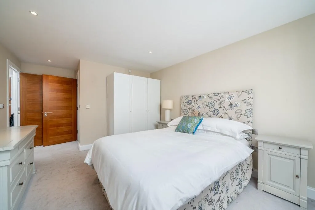 2 bedroom penthouse for rent