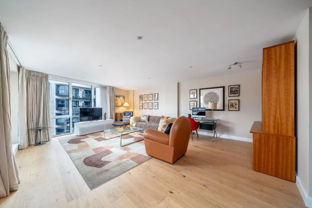 2 bedroom penthouse for rent