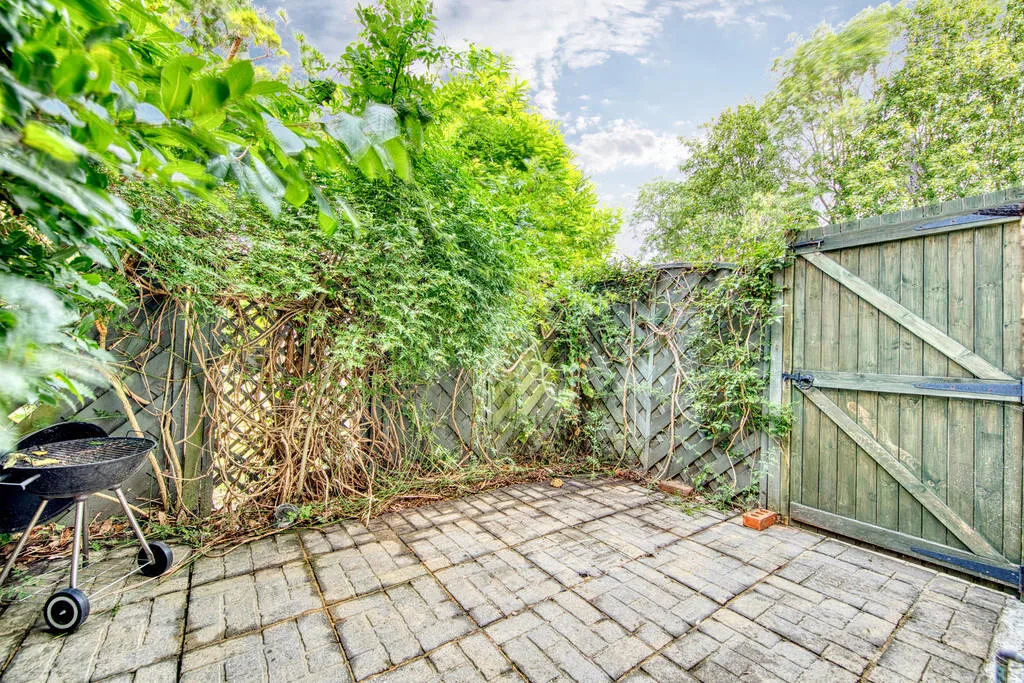 2 bedroom ground floor flat for rent