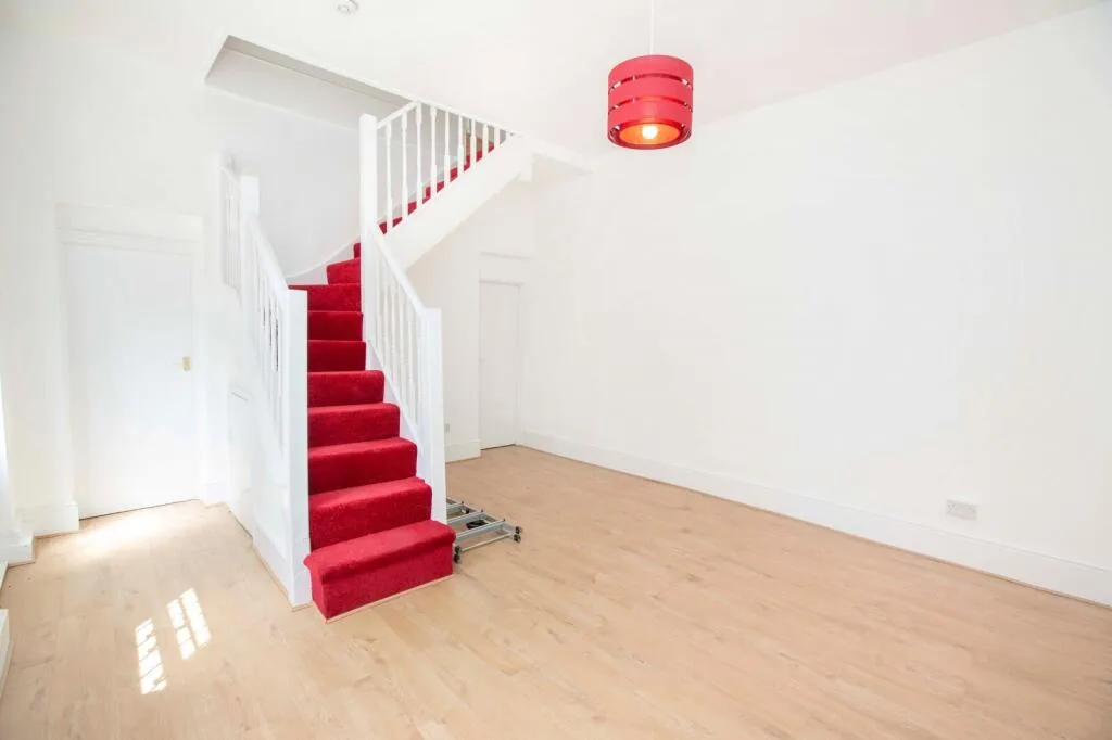 2 bedroom semi-detached house for rent