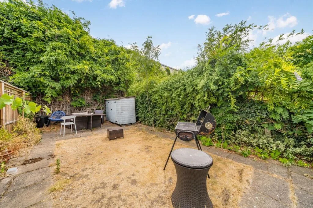 4 bedroom terraced house for rent
