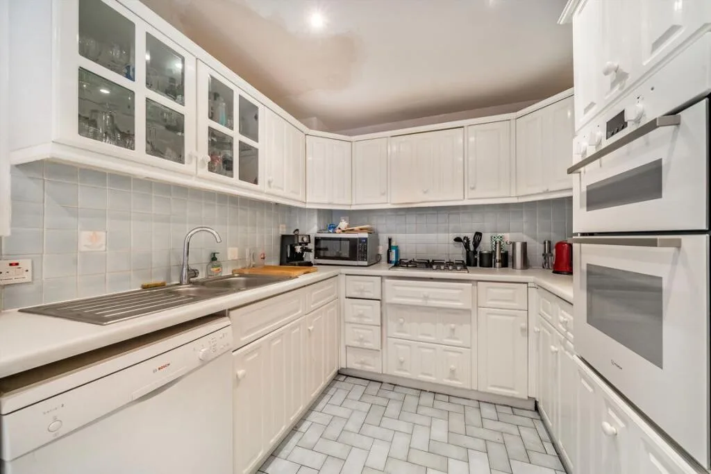 4 bedroom terraced house for rent