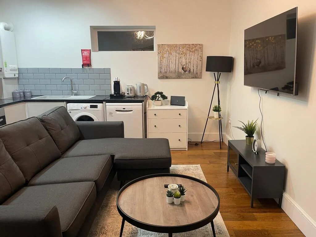 2 bedroom flat for rent