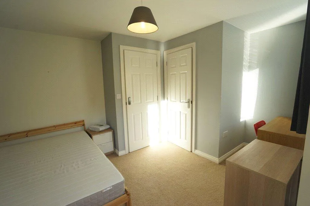 1 bedroom end of terrace house for rent
