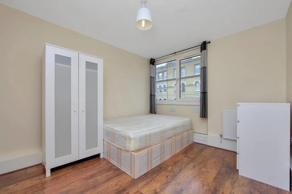 4 bedroom maisonette for rent