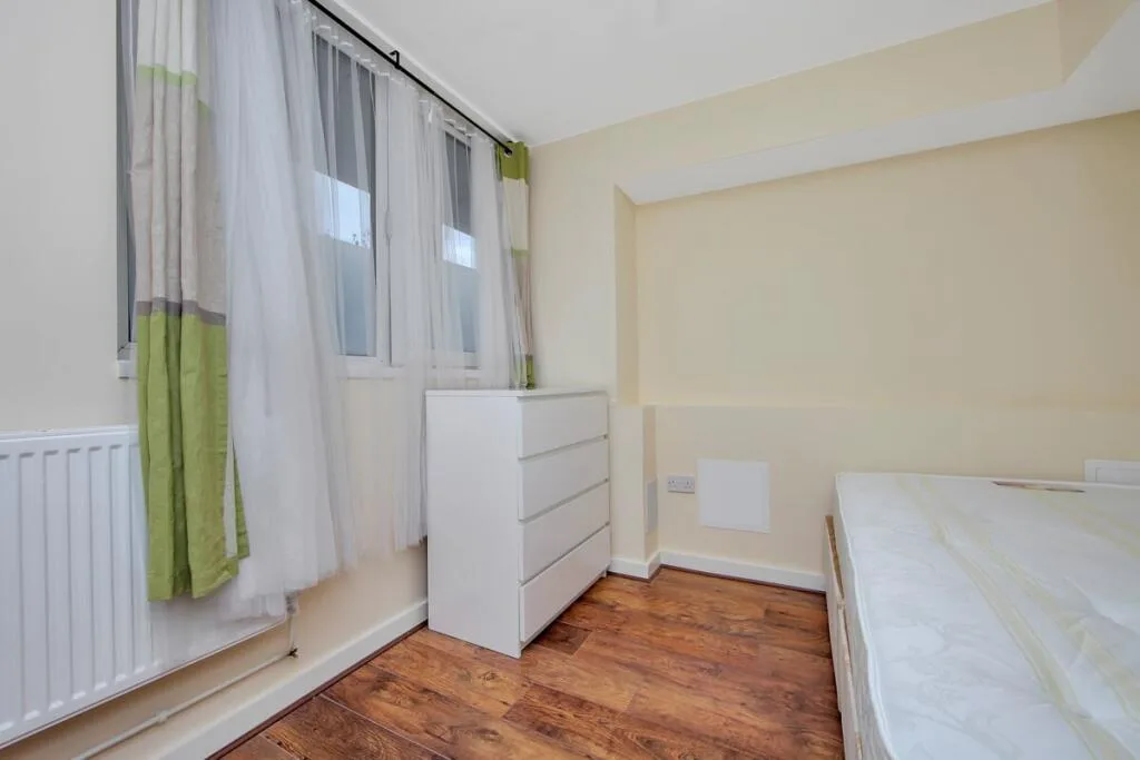 4 bedroom maisonette for rent