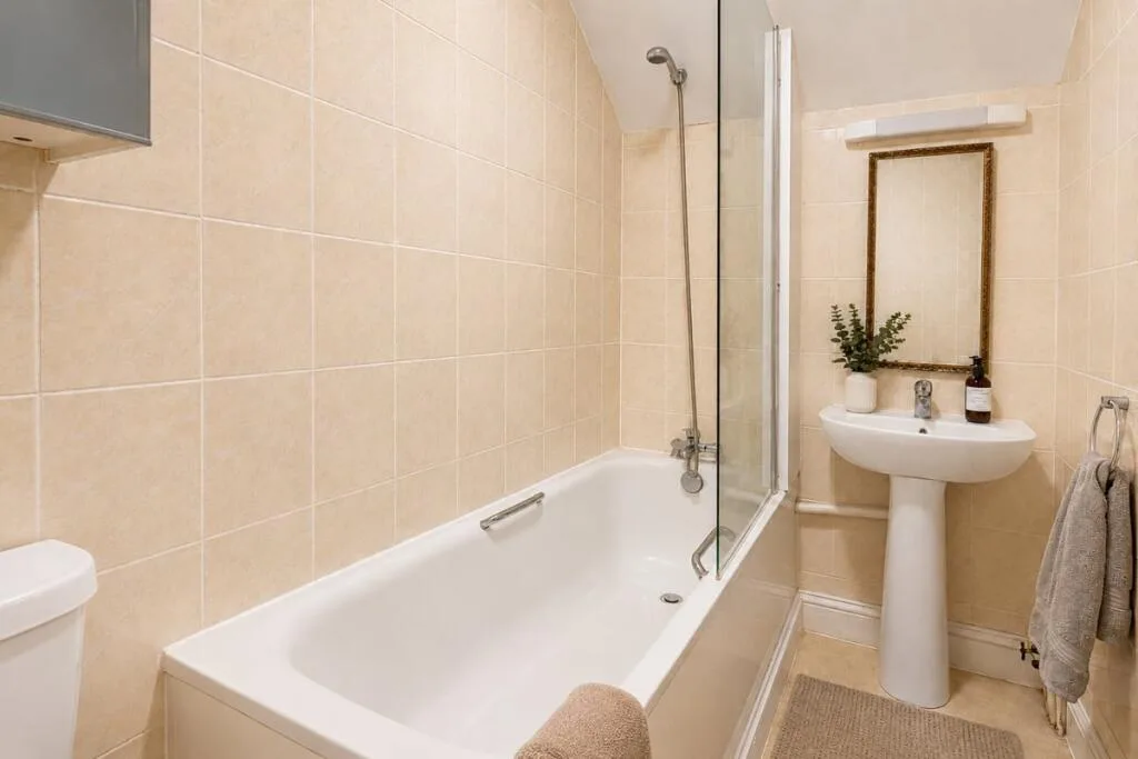 2 bedroom flat for rent