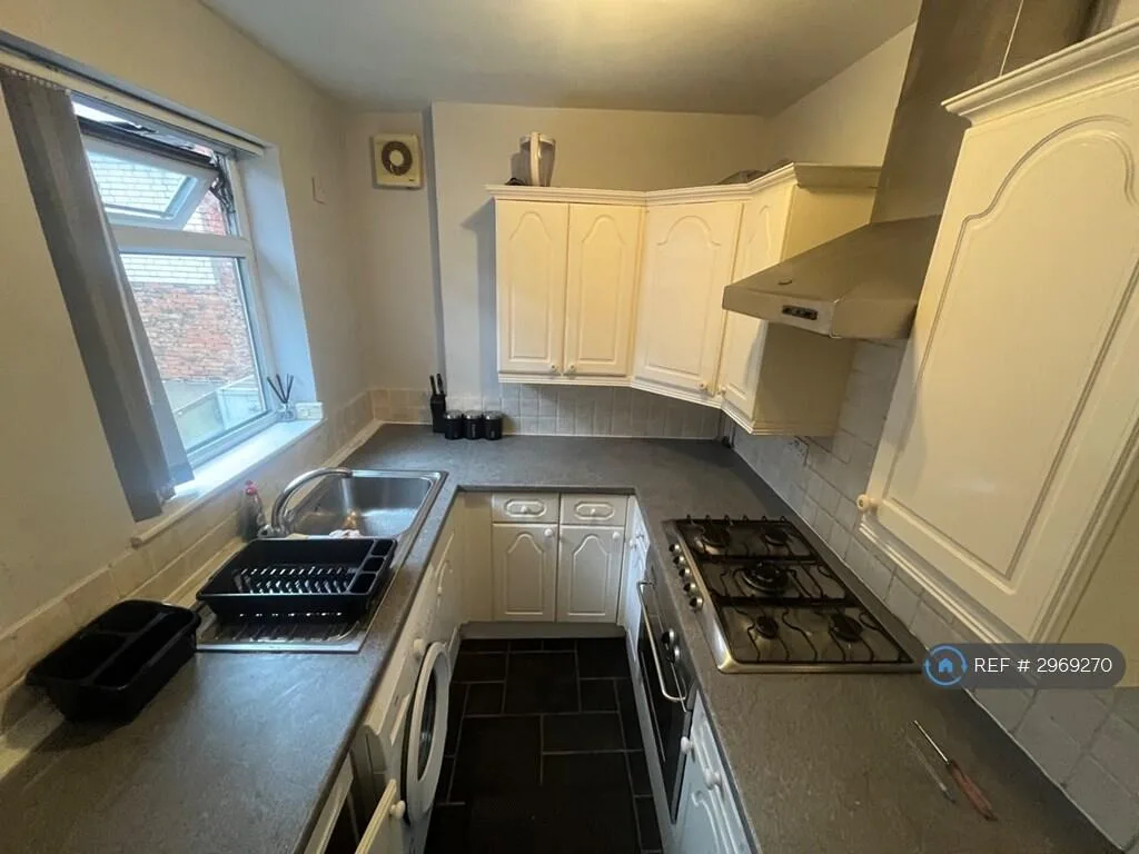 3 bedroom flat for rent