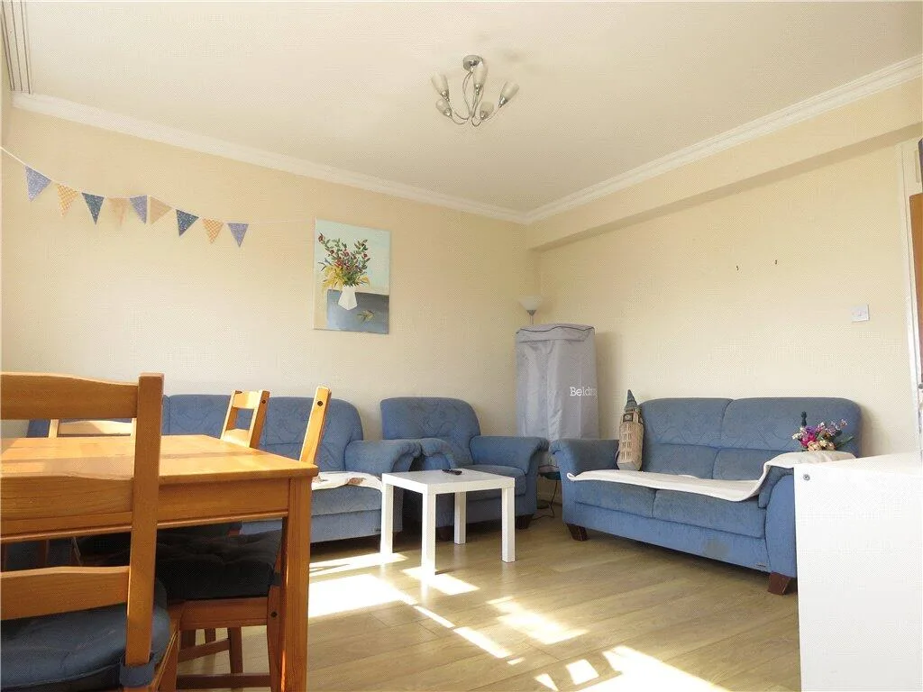 3 bedroom apartment for rent