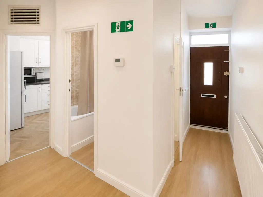 3 bedroom flat for rent