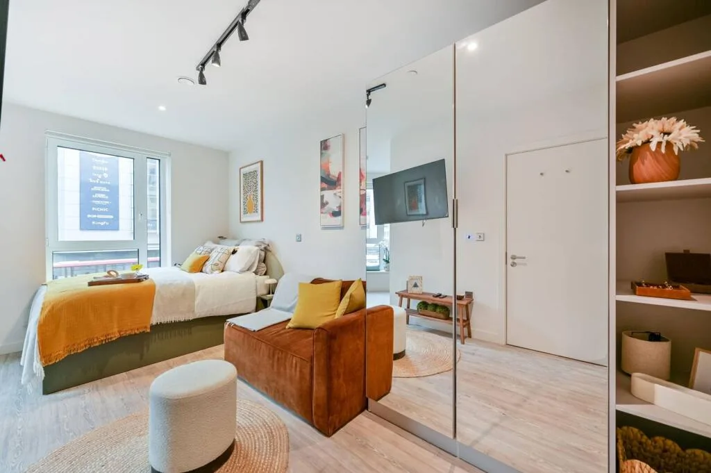 Studio flat for rent