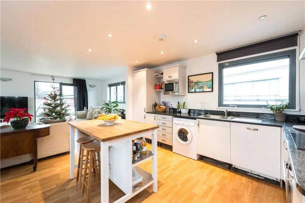 3 bedroom penthouse for rent