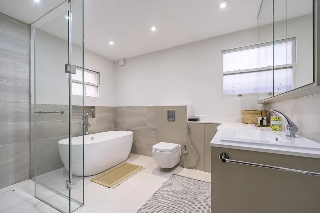 2 bedroom mews property for rent