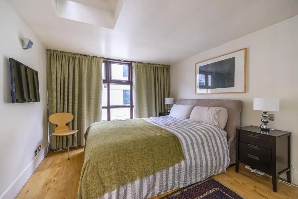 2 bedroom mews property for rent