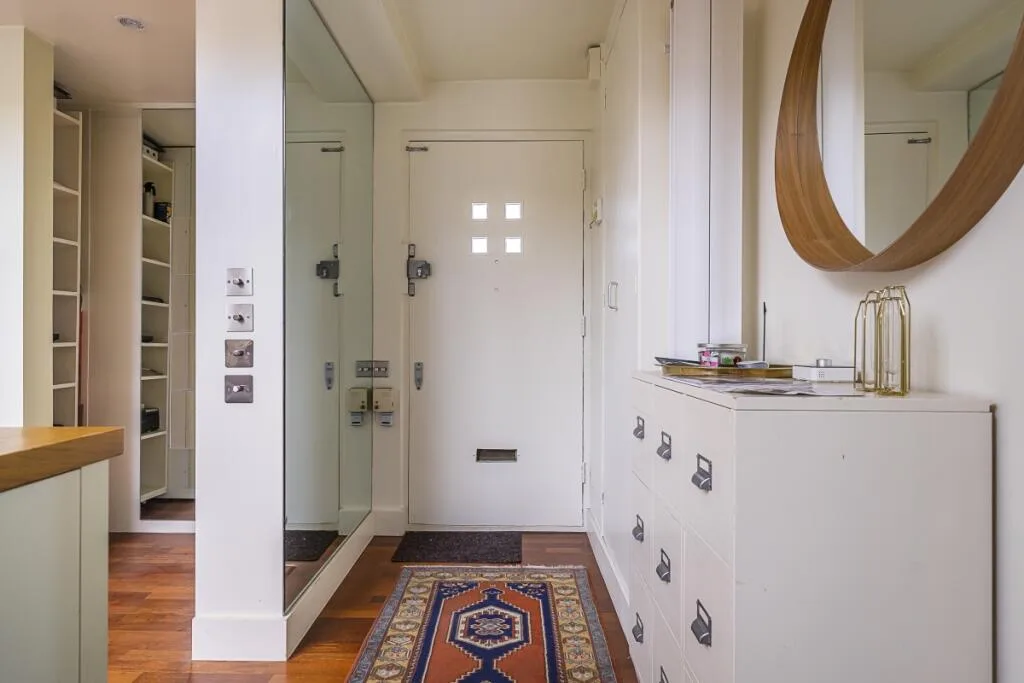 2 bedroom mews property for rent