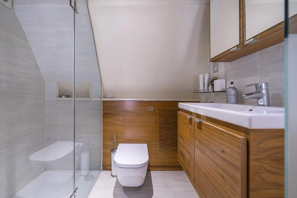 2 bedroom mews property for rent