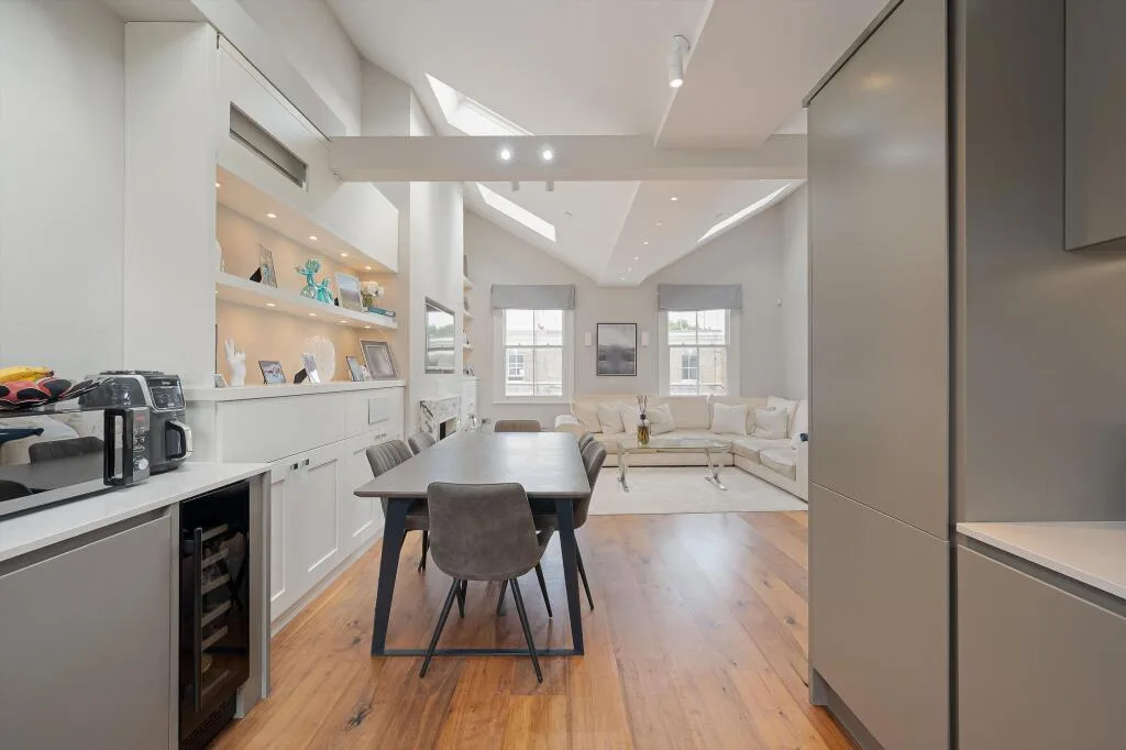 3 bedroom flat for rent