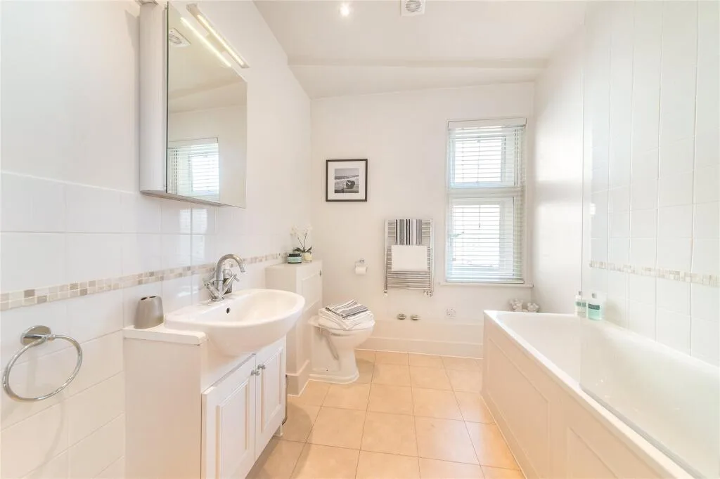 3 bedroom apartment for rent