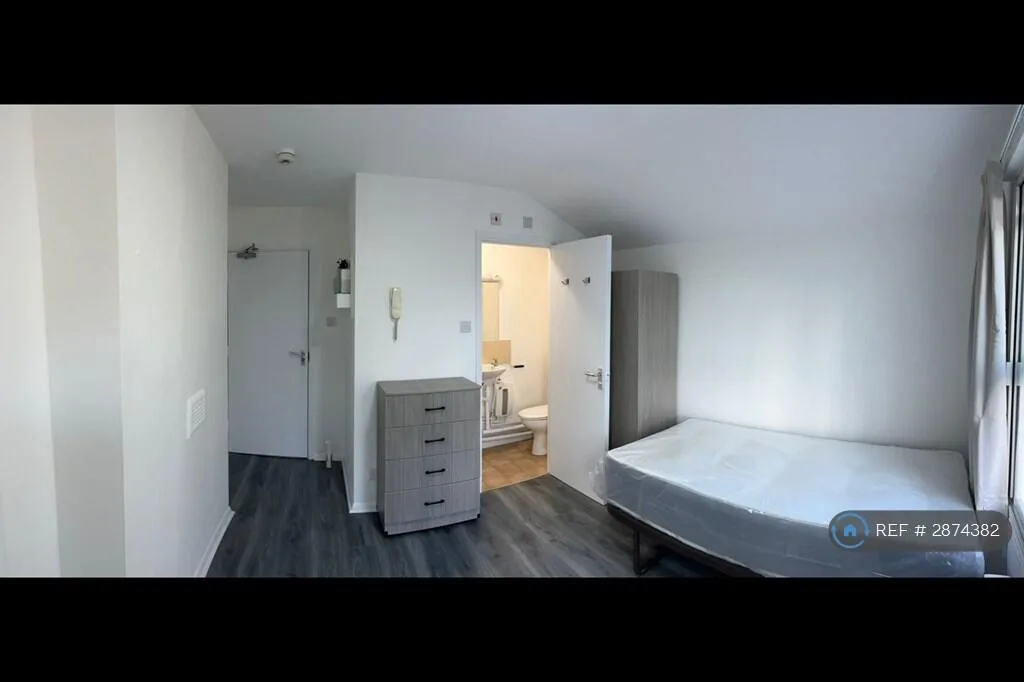 1 bedroom house share for rent