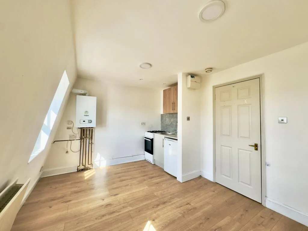 1 bedroom house for rent
