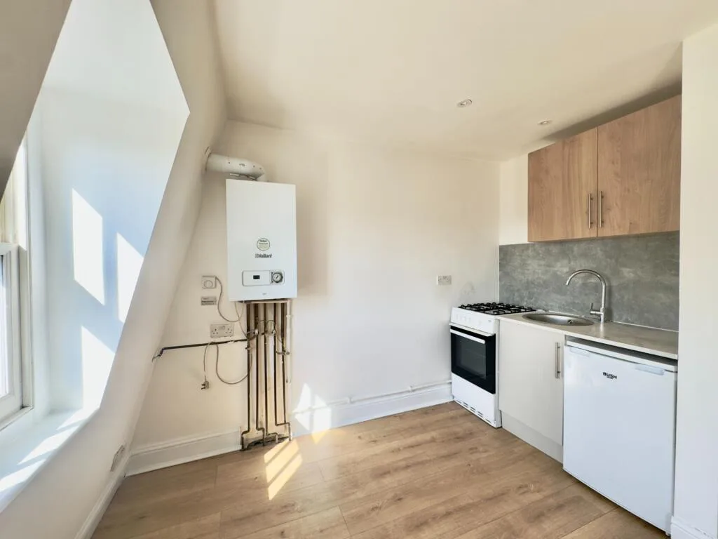 1 bedroom house for rent