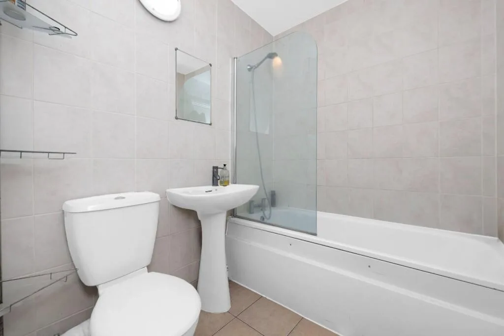 3 bedroom apartment for rent