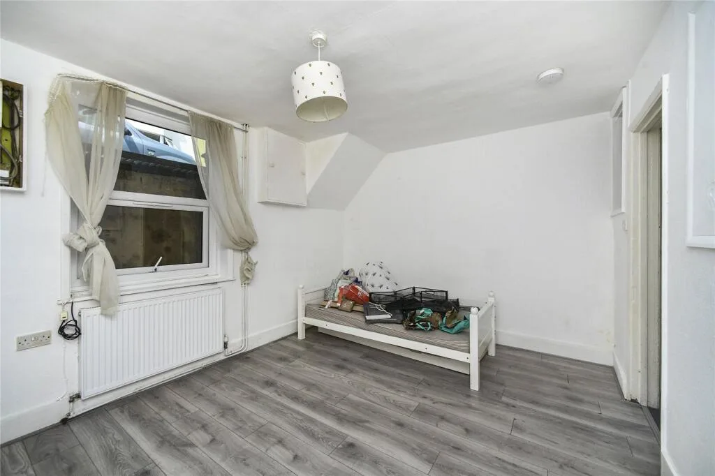 4 bedroom terraced house for rent