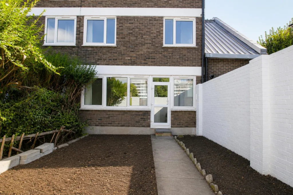3 bedroom flat for rent