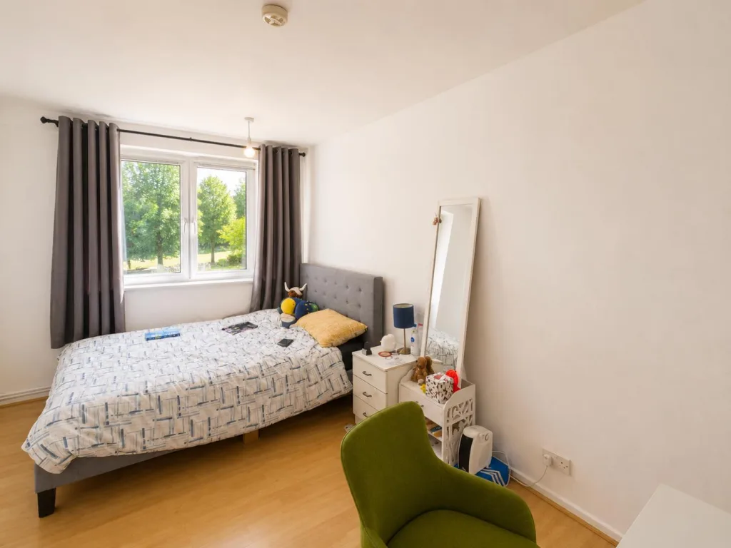 3 bedroom flat for rent