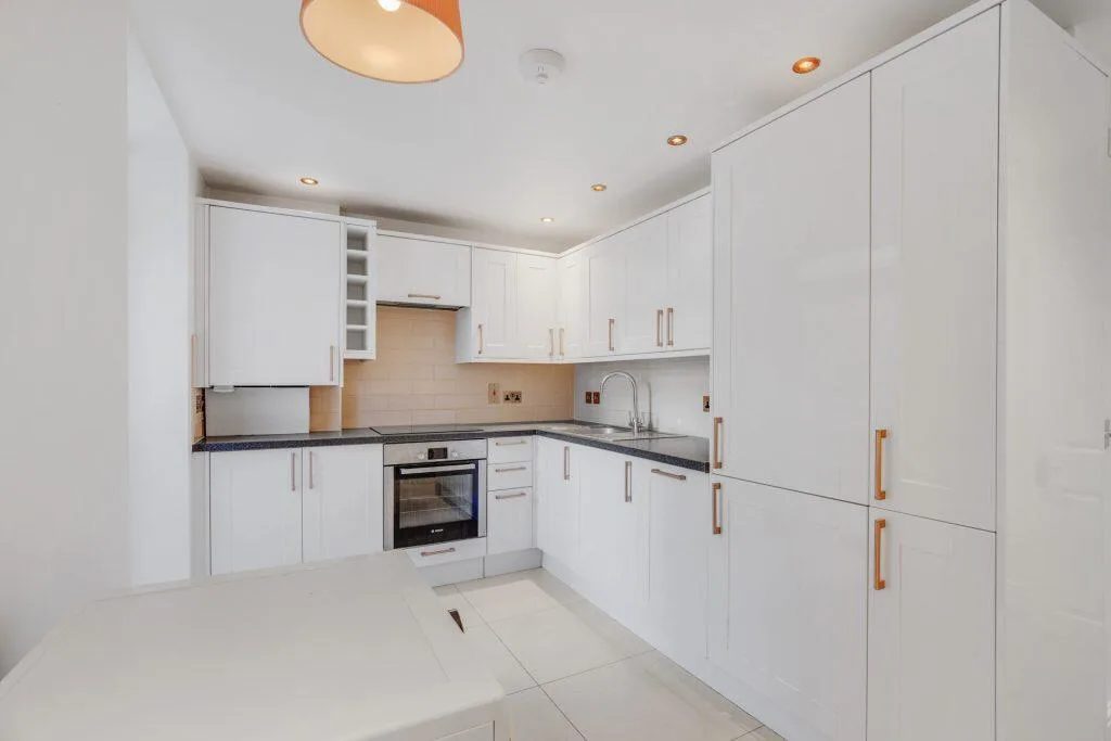 1 bedroom ground floor flat for rent