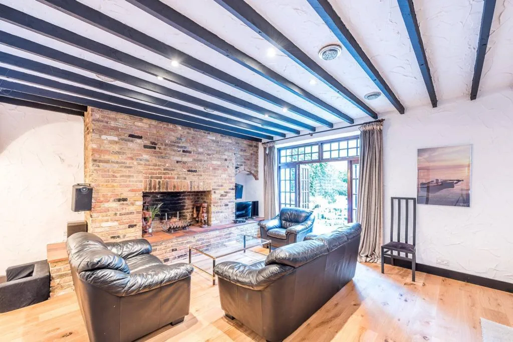 3 bedroom apartment for rent